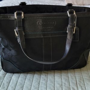 Authentic Coach G05M-8K49 Signature Gallery Black Jacquard Tote Handbag